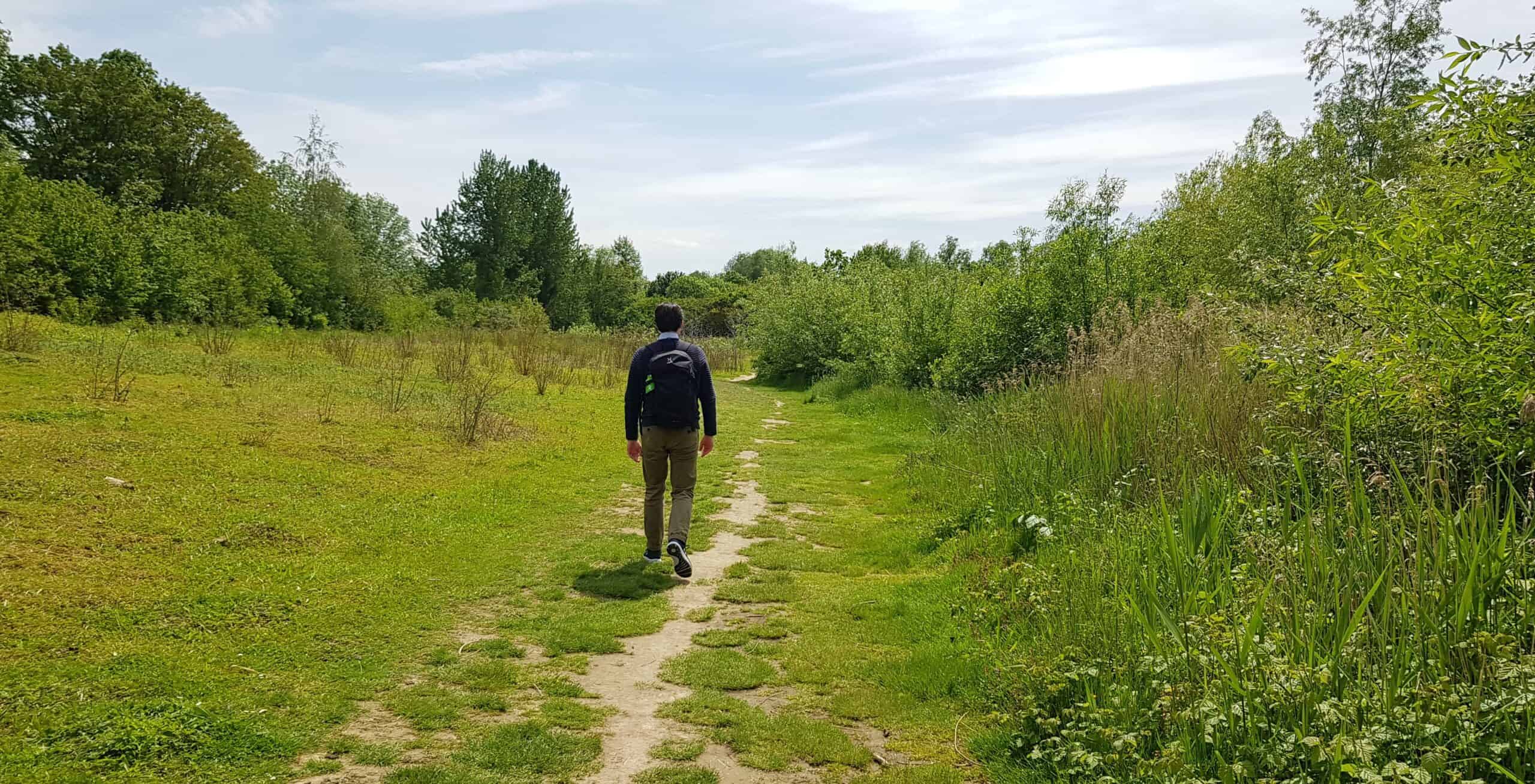 Wandelen langs de oevers van de Maas - HappyHikers.nl