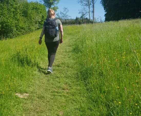 Eindeloos klimmen tijdens etappe 3 Krijtlandpad - HappyHikers.nl